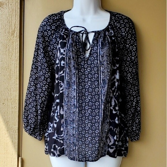 Womens Lucky Brand Boho Floral Navy Blue Blouse size large - Picture 2 of 12